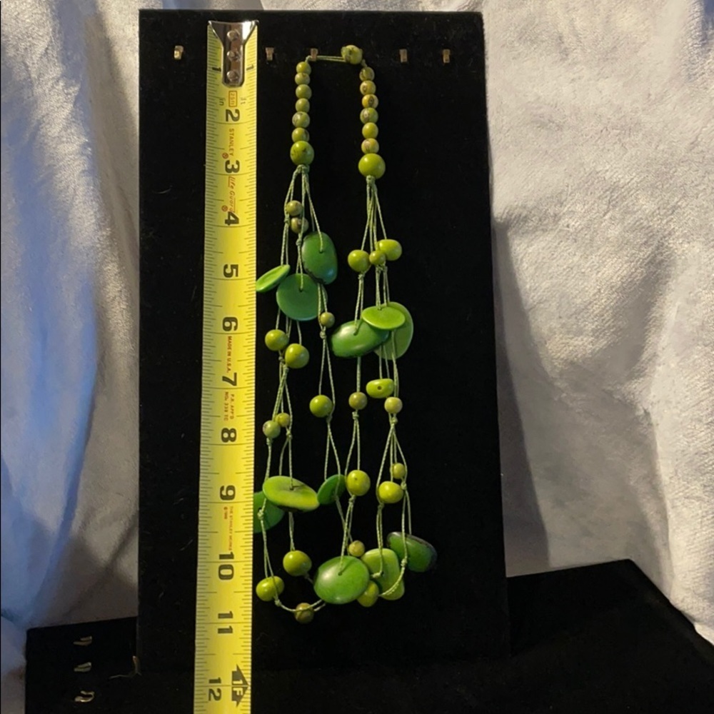 Green Wood Bead Necklace - Picture 2 of 4